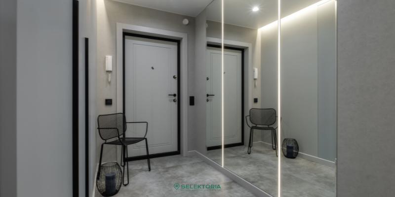 ingebouwde kast in de hal